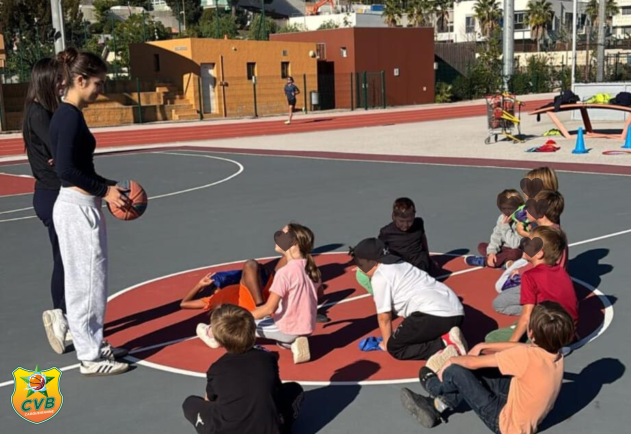 Le CVB au cœur du PEDT : premières séances basket au centre aéré